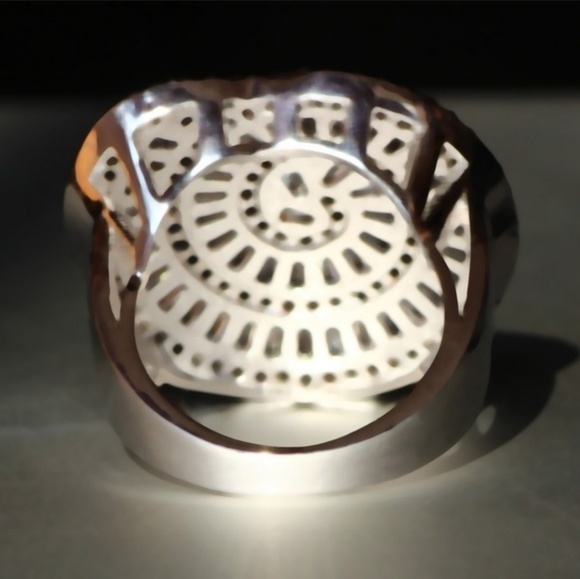 KATRINA - Picture 4 of 7